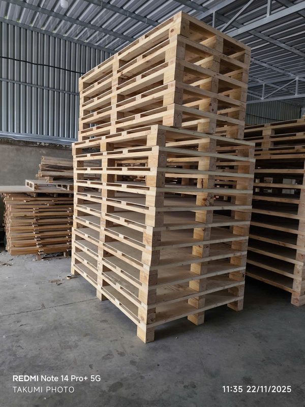 Pallet gỗ